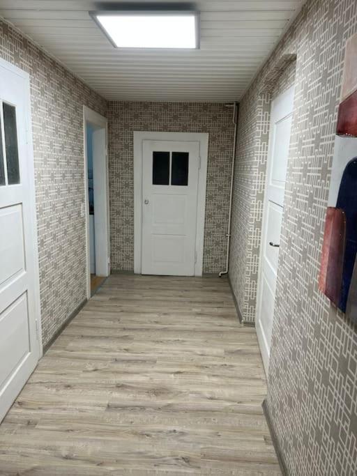 Schoenes City-Apartment Im Zentrum Mit Balkon Hof  Exteriör bild