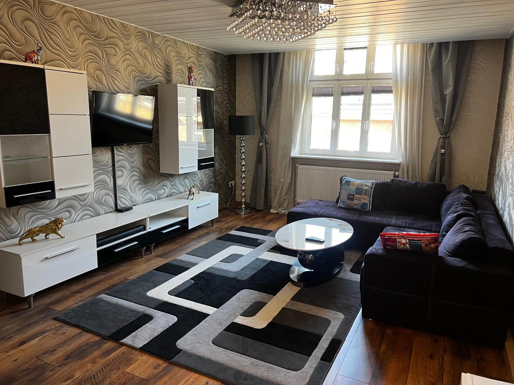 Schoenes City-Apartment Im Zentrum Mit Balkon Hof  Exteriör bild