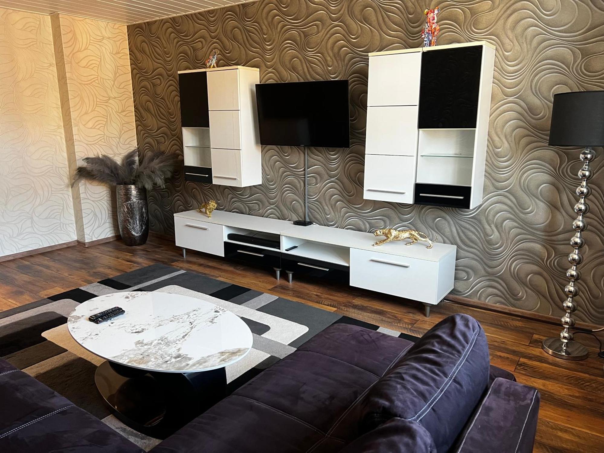 Schoenes City-Apartment Im Zentrum Mit Balkon Hof  Exteriör bild